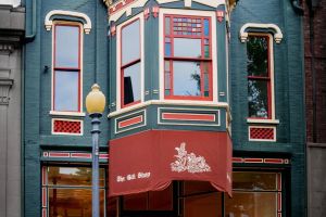 the gift shop   store front 