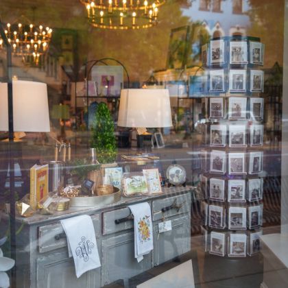 the gift shop 